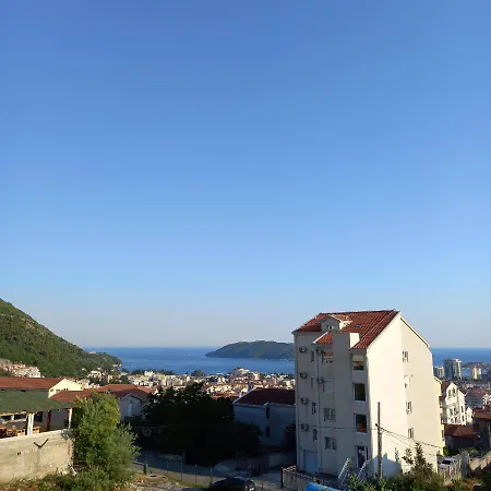 Daire Bugenvilija Budva